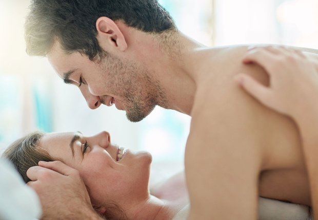 8 semne pe care vi le da in timpul sexului care arata ca este foarte indragostit